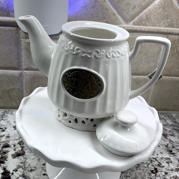 Ceramic Tea Pot - Picture 2 of 3
